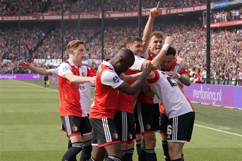 Schande Tijdens Kampioenswedstrijd Feyenoord Soccernews Nl