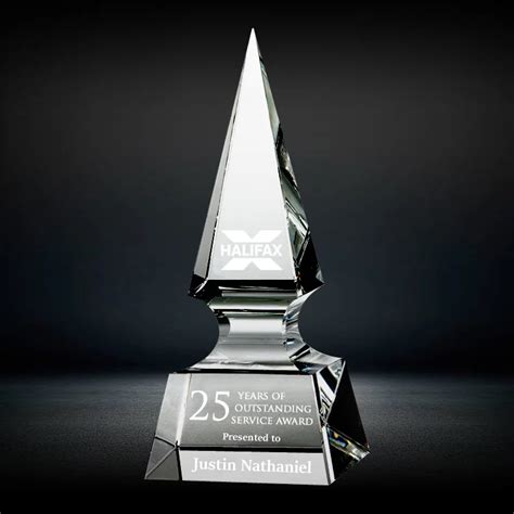 Crystal Spear Award | Clear Optical Crystal Spear Pyramid Award