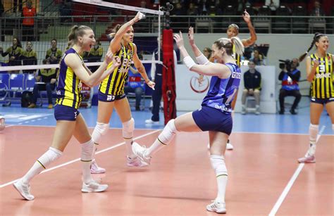 Fenerbah E Opet Elimina Chemik Police Da Champions League Melhor Do V Lei