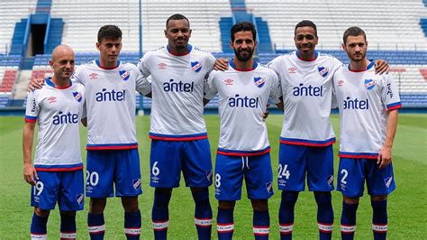 Nacional Oficializ La Incorporaci N De Seis Jugadores