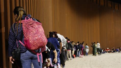 Disminuyen Los Cruces Por La Frontera Suroeste De Estados Unidos Tras