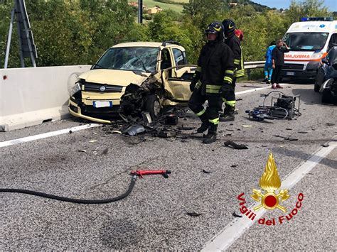 Incidente Stradale SullOfantina Intervento Dei Vigili Del Fuoco Le