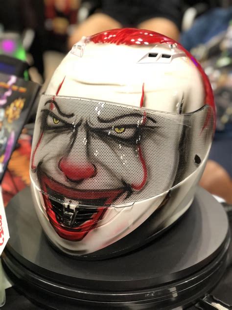 Atom Tickets On Twitter Yep Thats A Pennywise Motorcycle Helmet