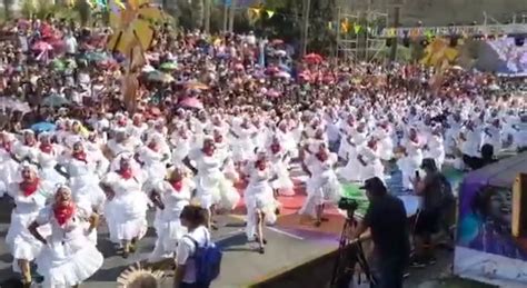 Intervención de Las Tesis se hizo presente en el Carnaval Andino de Arica