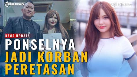 Model Tiara Aurellie Geram Ponselnya Jadi Korban Peretasan Youtube