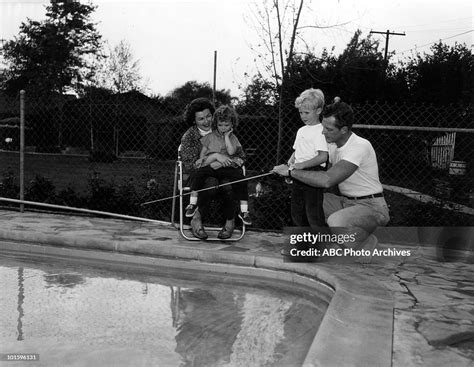 Angels Bill Williams At Home Layout With Wife Barbara Hale News Photo Getty Images