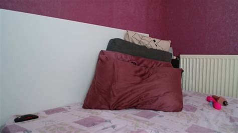 Midnasg Naked Stripping On Cam For Live Sex Video Chat Sexcamsfree