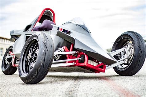 Pin By Chaos On Wheels Reverse Trike Custom Street Bikes Trike