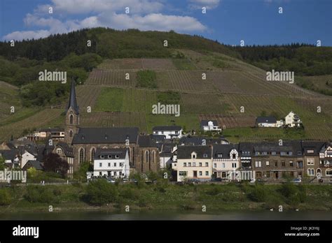 Germany, Rheinland-Pfalz, Mosel River Valley, Neef, town view Stock ...