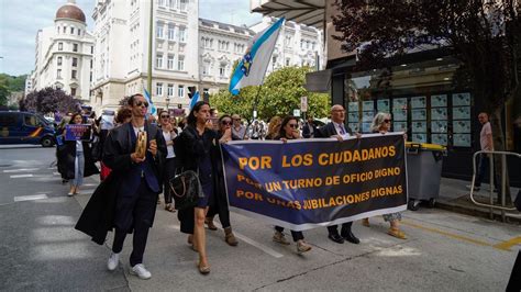 Los Abogados Del Turno De Oficio Piden Mejoras Salariales Y De Gesti N