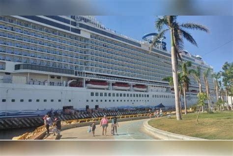 Arriba El Crucero Norwegian Bliss Al Puerto De Acapulco