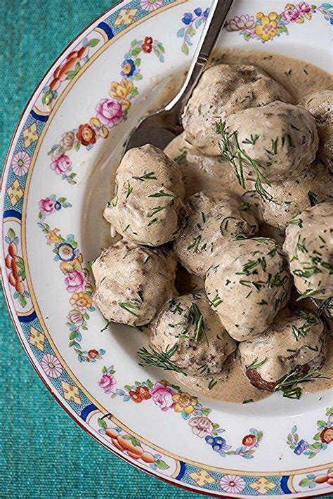 Recipe For Swedish Meatballs Made With A Tangy Sour Cream And Dill Sauce The Meatballs Are