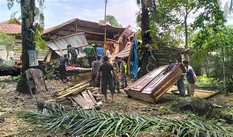 Akibat Hujan Deras Dan Angin Kencang Empat Rumah Warga Di Aceh Timur