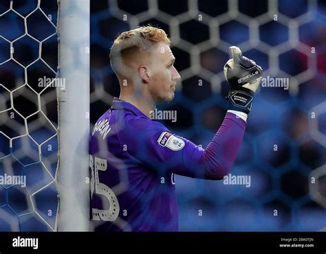 Sheffield Wednesday Goalkeeper Hi Res Stock Photography And Images Alamy