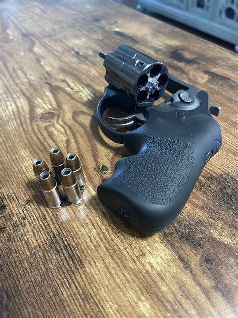 Revolver Mond Clips Und Halter Clip Art Library