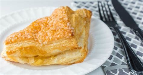 Crispy Apple And Cinnamon Turnovers Recipe Using Canned Biscuits