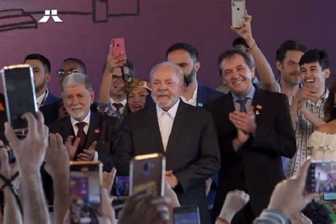 Em Foz Do Igua U Lula Anuncia Retomada Das Obras Da Unila