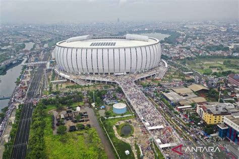 Kampanye Akbar Selesai Massa Pendukung AMIN Mulai Tinggalkan JIS