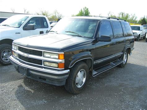 1996 Chevrolet Tahoe Specs, Prices, VINs & Recalls - AutoDetective