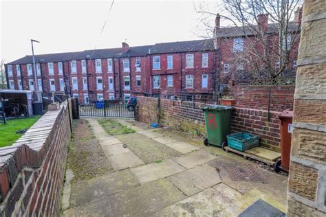 2 Bed Terraced House For Sale In Portland Street Wakefield Wf1