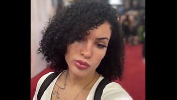 At The Arnold Expo XVIDEOS