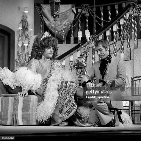 La Cage Aux Folles Photos And Premium High Res Pictures Getty Images