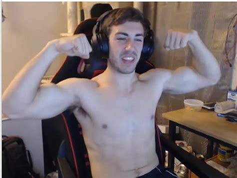 HOT STRAIGHT CAMMER SHOWING BIG DICK FINAL ThisVid