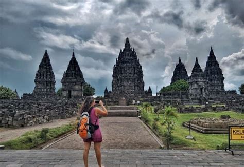 Off Day Temples Tour Plaosan Temple Prambanan Temple