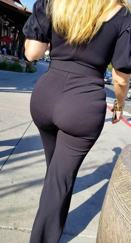 Fine Ass Latina Mami Spandex Leggings Yoga Pants Forum