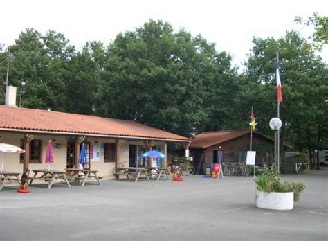 Domaine De L Eden In Loirestreek Zowel Huren Als Kamperen