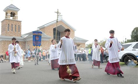 Photo Feature: 8th Annual Padre Pio Festival – CatholicPhilly