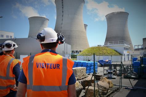 Ain Deux R Acteurs De La Centrale Du Bugey Larr T