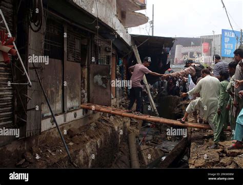 Karachi Pakistan 25th Aug 2023 View Of Site After Gas Explosion In