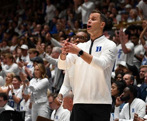 Duke Basketball Coach Jon Scheyer Discusses Cooper Flagg 2024 Recruiting Class Yahoo Sports