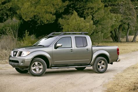 Nissan Frontier Crew Cab Hd Pictures Carsinvasion