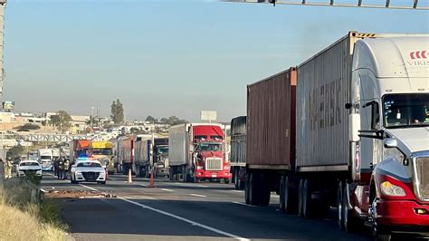 Liberan Autopista M Xico Quer Taro Tres Muertos Y Un Herido Grav