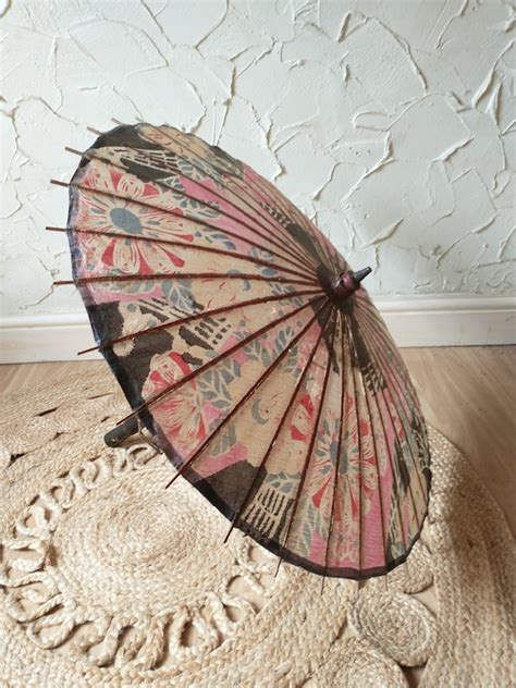 Vintage Japanese Paper Parasol With Bamboo Lacquere Gem