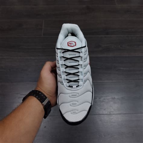 Белые мужские и подростковые кроссовки Найк Эйр Макс Плюс | Nike Air ...