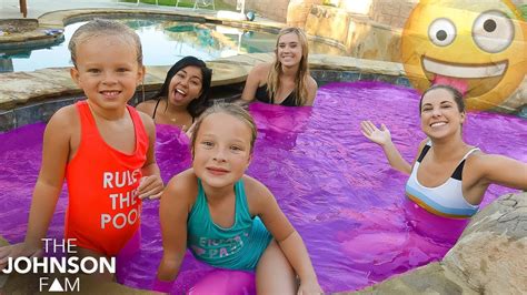 5 Sisters Pool Bomb Party 🎉 Sisters Meet For The First Time Youtube