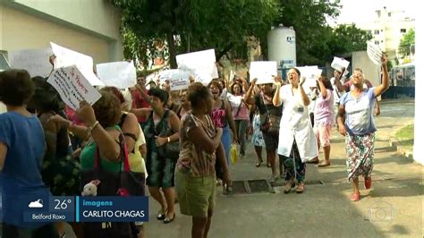 Funcionários e pacientes de Maternidade municipal em Madureira fazem