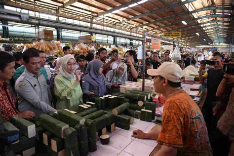 Kunjungi Pedagang Tempe Komisi IV Soroti Minimnya Stok Kedelai Lokal