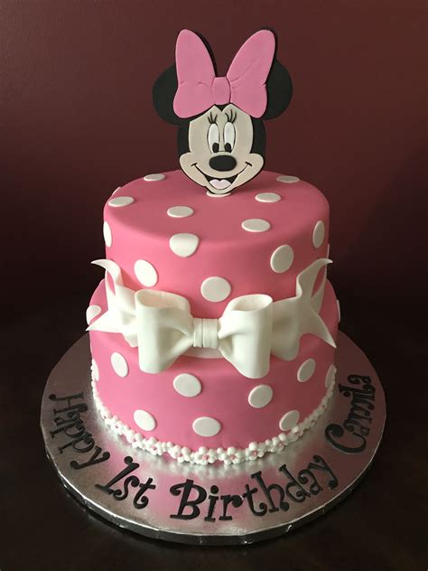 Minnie Mouse Theme Cake