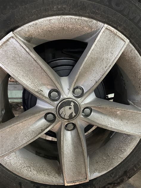 Покраска тормозных барабанов и суппортов — Skoda Fabia Combi Mk1, 1,4 л ...