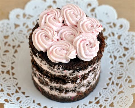 Beki Cook S Cake Blog Chocolate Strawberry Mini Cakes