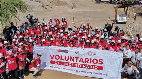 Voluntarios Del Bicentenario Limpian Huaca Ventarr N Y Recogen M S De