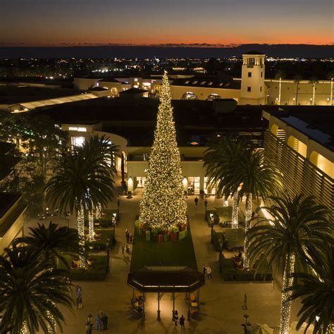 Fashion Island - Christmas Tree Lighting - AEspino Media