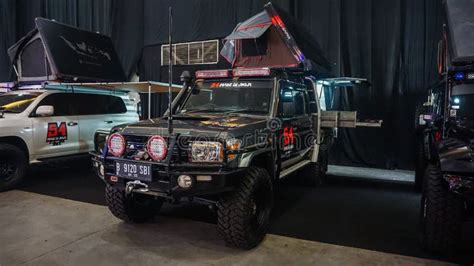 Modified Toyota Land Cruiser J70 with Tent on Top Editorial Image - Image of yogyakarta, toyota ...