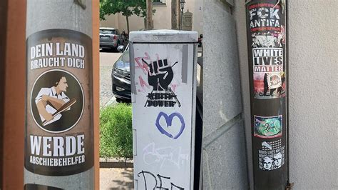 Würzburg Vermehren sich rechtsextreme Sticker und Graffitis