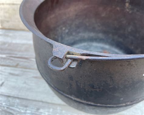 Large Antique Cast Iron Cauldron Farmhouse Antiques Etsy