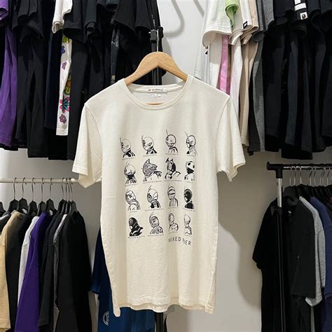 Kaos Uniqlo UT X Kamen Rider Fesyen Pria Pakaian Atasan Di Carousell